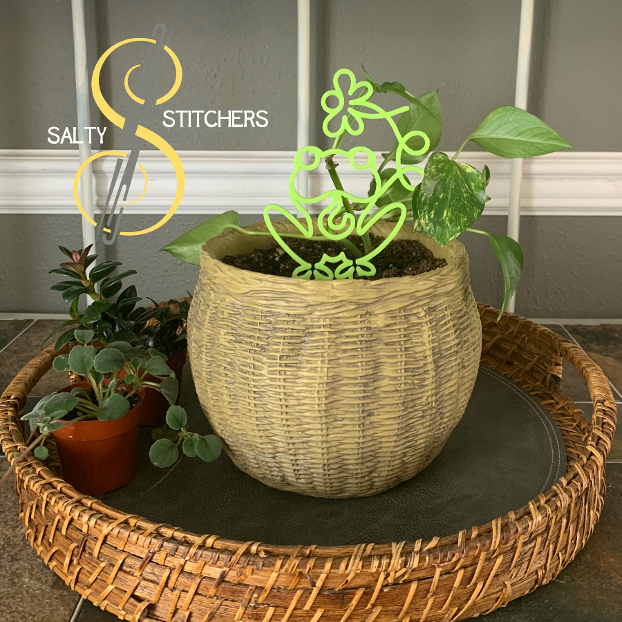 Green Frog Plant Pal 3d Printed Indoor Trellis | More Heart Studio