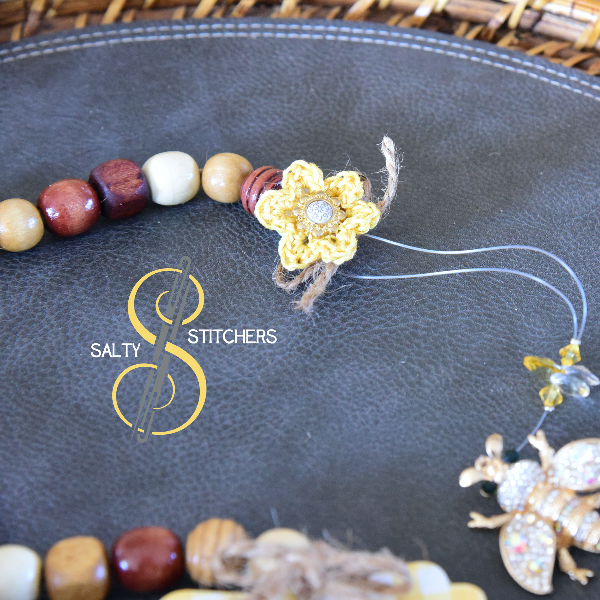 Vintage Floral Honey Bee Wood Bead Tier Tray Garland | Salty Stitchers