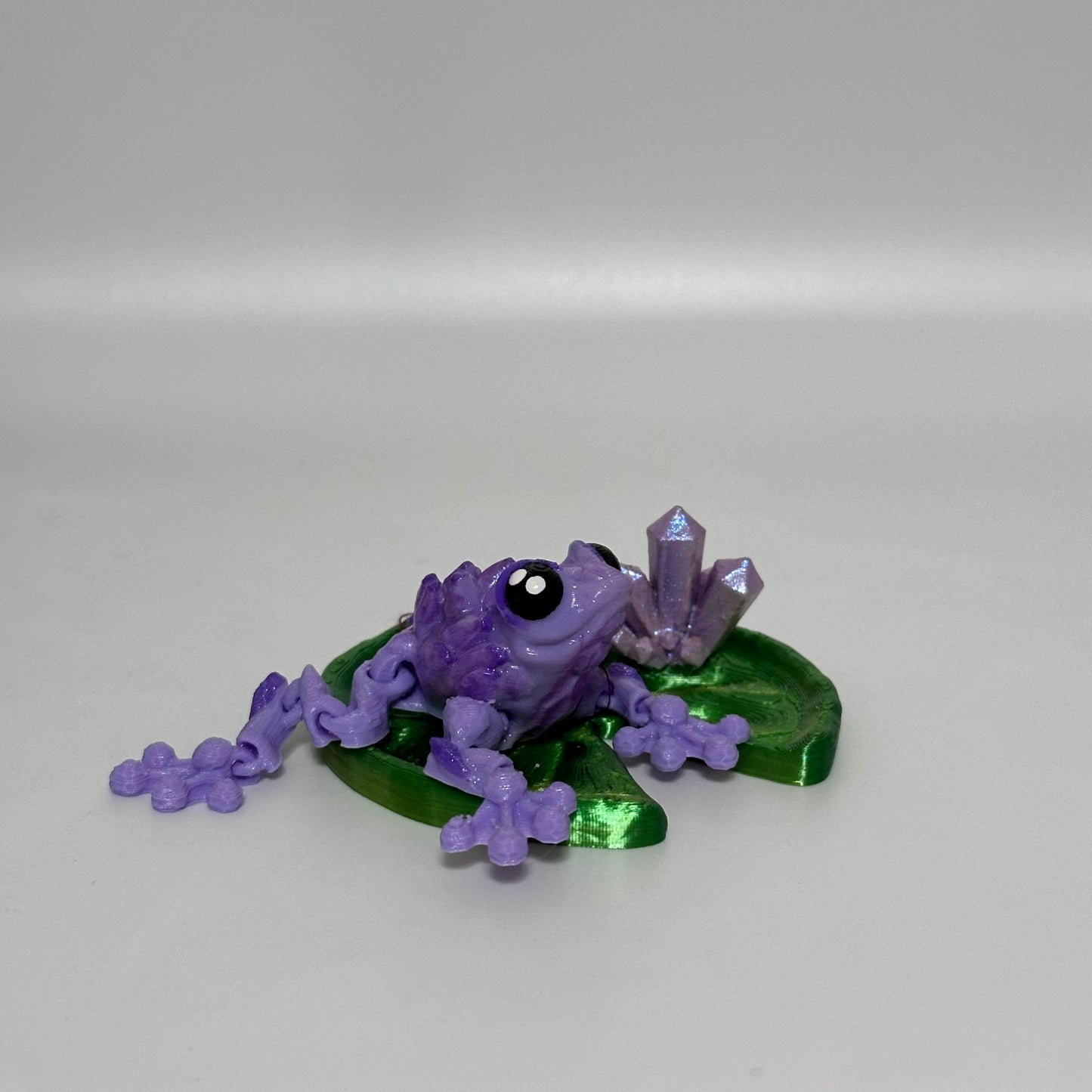 F31 Small Purple Crystal Frog with Lilypad