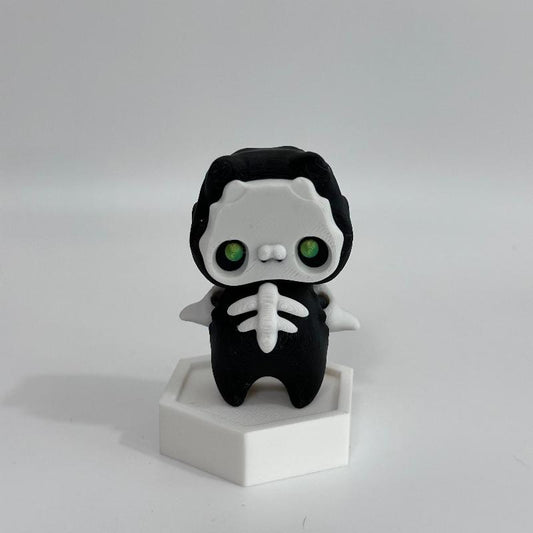 SP20 White Black Skelly Pixie Spooky Fidget