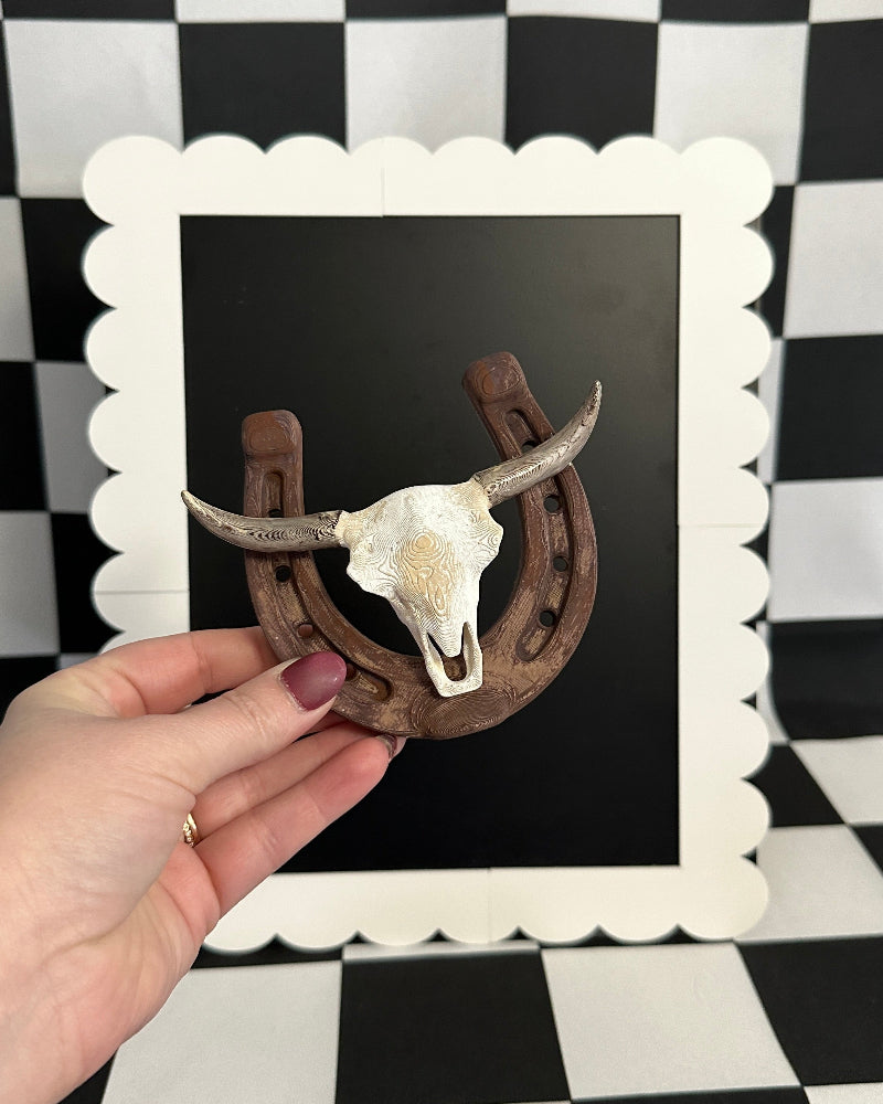 Longhorn Skull Horseshoe Magnet | Western Rustic Decor & Cowboy Wall Art