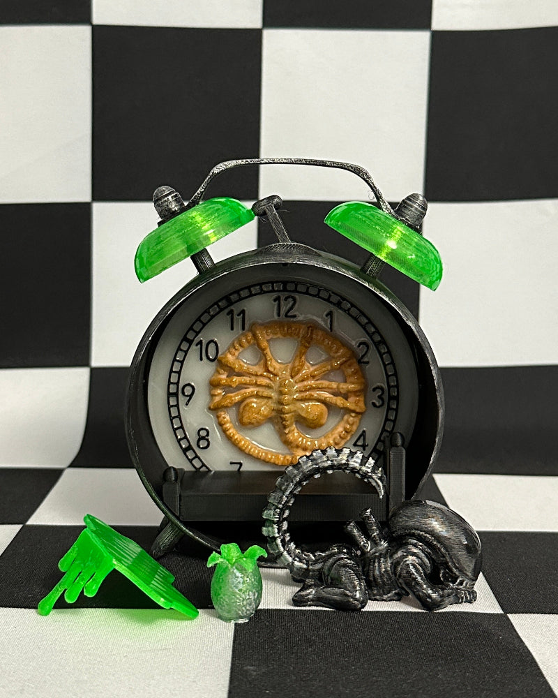Xenomorph Tiny Timekeeper | Glow-in-the-Dark Alien Bedroom Collectible