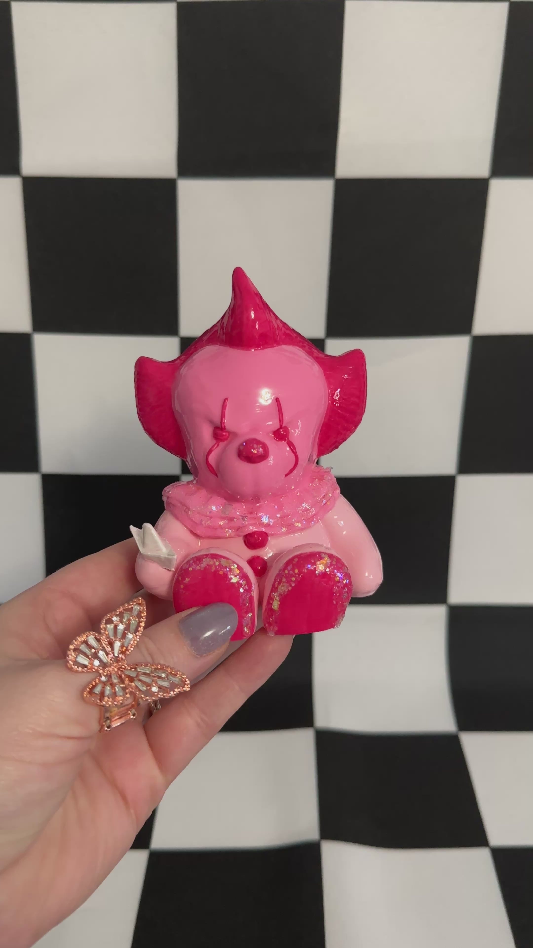 Pennywise Bear Valloween Horror Figurine Trinket