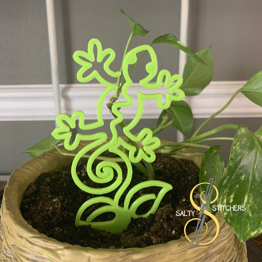 Green Lizard Plant Pal 3d Printed Indoor Trellis | More Heart Studio